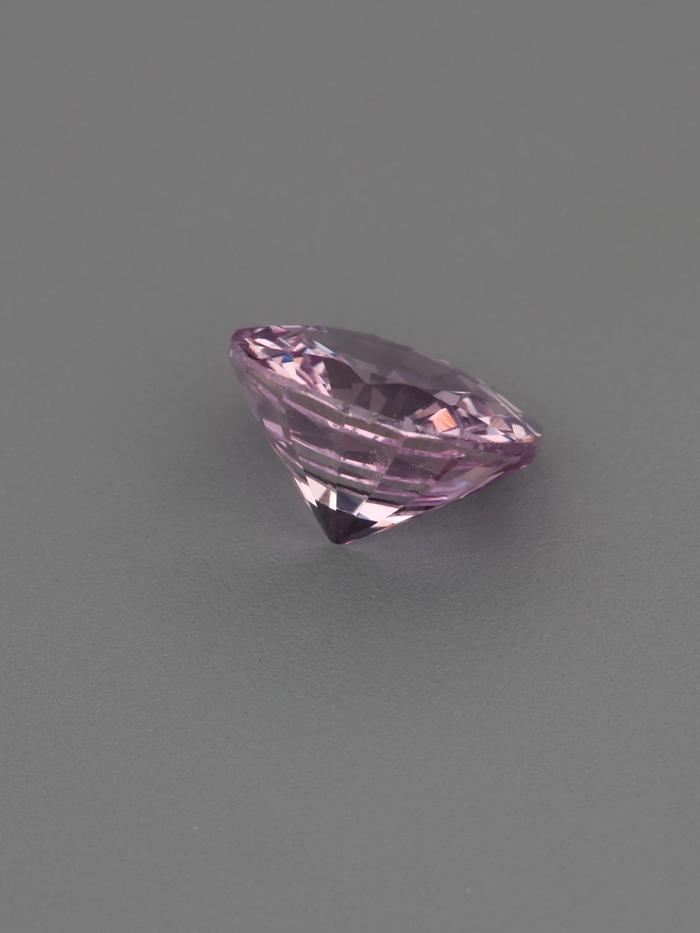 Nangi fine jewelry - pink gemstone in gold