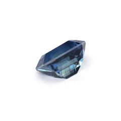 Nangi fine jewelry - teal / Peacock sapphire gemstone in gold