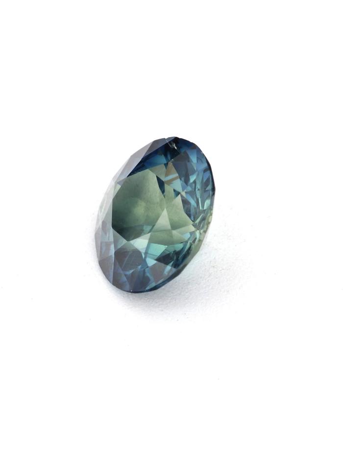 Nangi fine jewelry - blue sapphire gemstone in gold