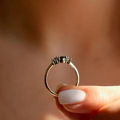 Nangi fine jewelry - green ring in gold
