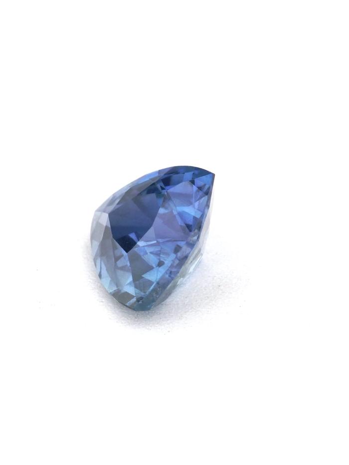 Nangi fine jewelry - blue gemstone in gold