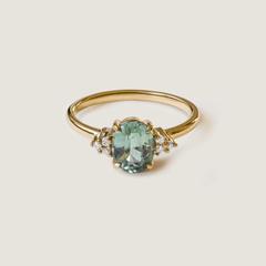 Nangi fine jewelry - teal / Peacock sapphire ring in yellow gold