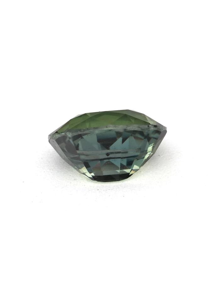 Nangi fine jewelry - green sapphire gemstone in gold