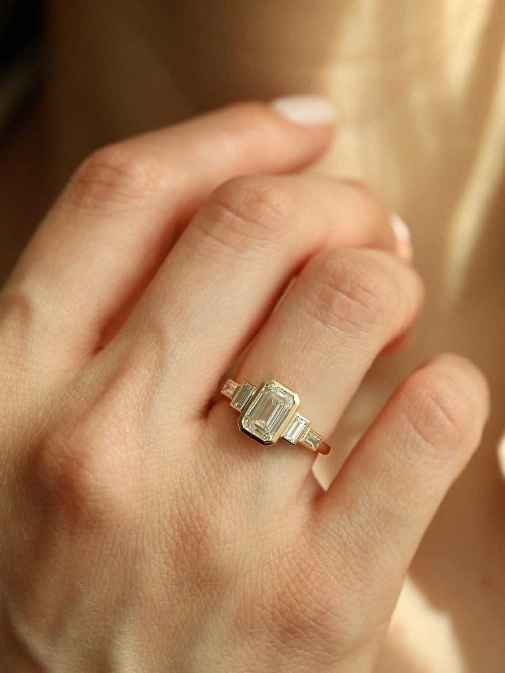 Deco Emerald Diamond Ring – 2.00 Carat