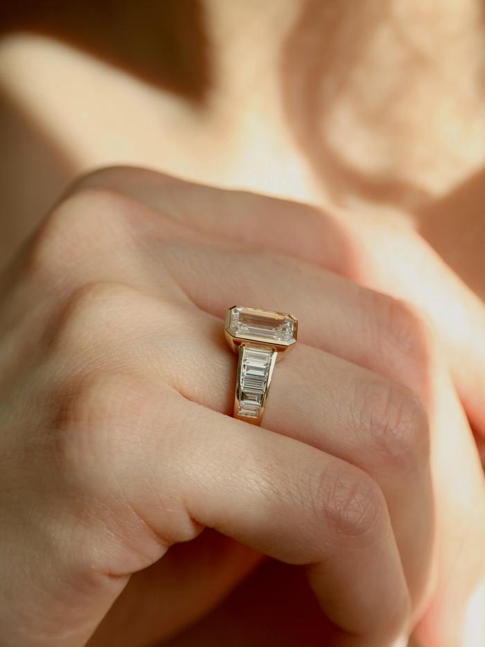 Nangi fine jewelry - white ring in gold