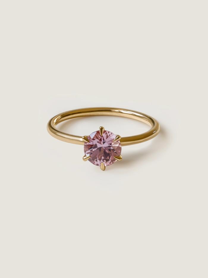 Nangi fine jewelry - pink sapphire ring in yellow gold