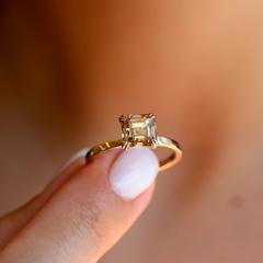 Nangi fine jewelry - ring in yellow gold