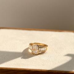 Nangi fine jewelry - white ring in gold