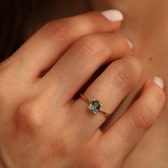 Nangi fine jewelry - teal / Peacock ring in yellow gold