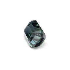 Nangi fine jewelry - green gemstone in gold