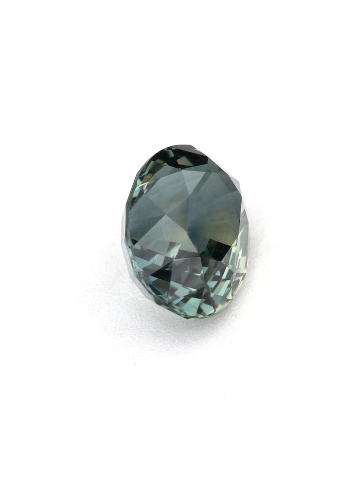 Nangi fine jewelry - green gemstone in gold