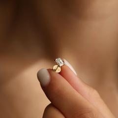 Nangi fine jewelry - white lab-grown diamond earring in gold