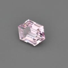 Nangi fine jewelry - pink sapphire gemstone in gold