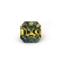 Nangi fine jewelry - green sapphire gemstone in gold