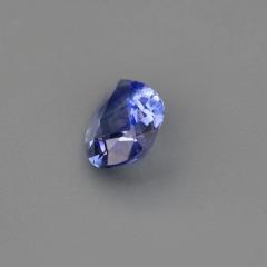 Nangi fine jewelry - blue sapphire gemstone in gold