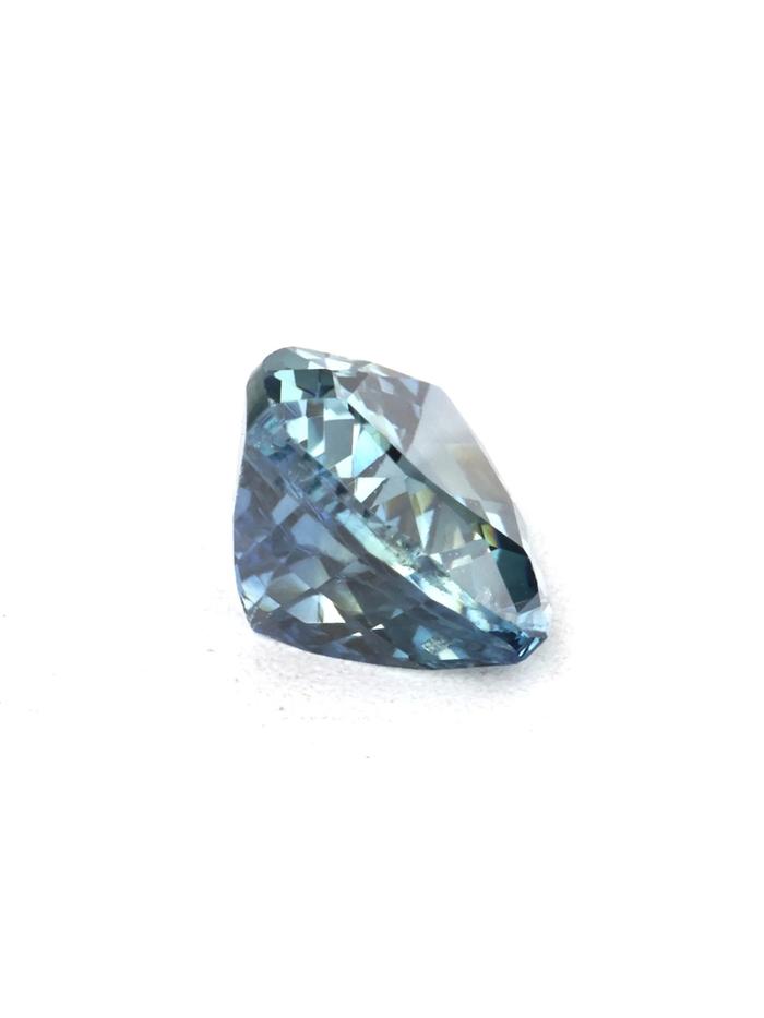 Nangi fine jewelry - blue gemstone in gold