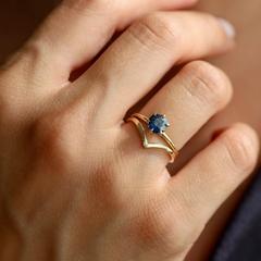 Nangi fine jewelry - teal / Peacock ring in yellow gold