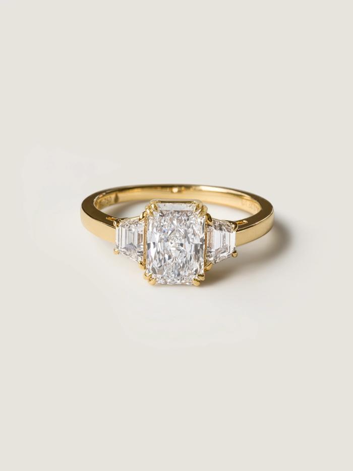 Nangi fine jewelry - white ring in gold