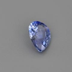 Nangi fine jewelry - blue sapphire gemstone in gold