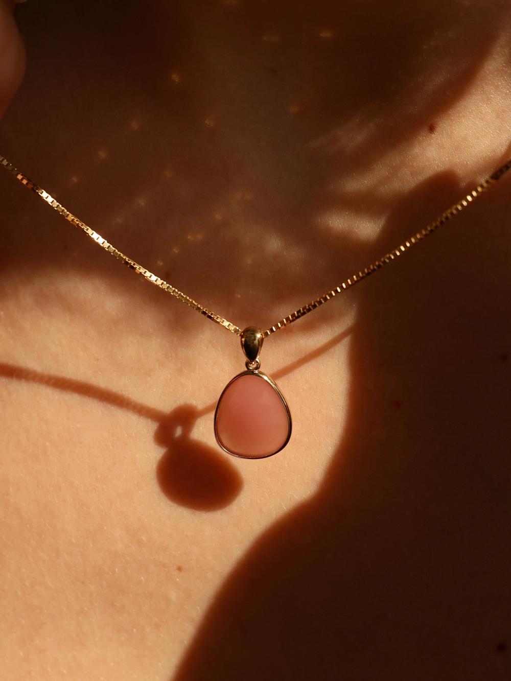 Peach Glow Pendant