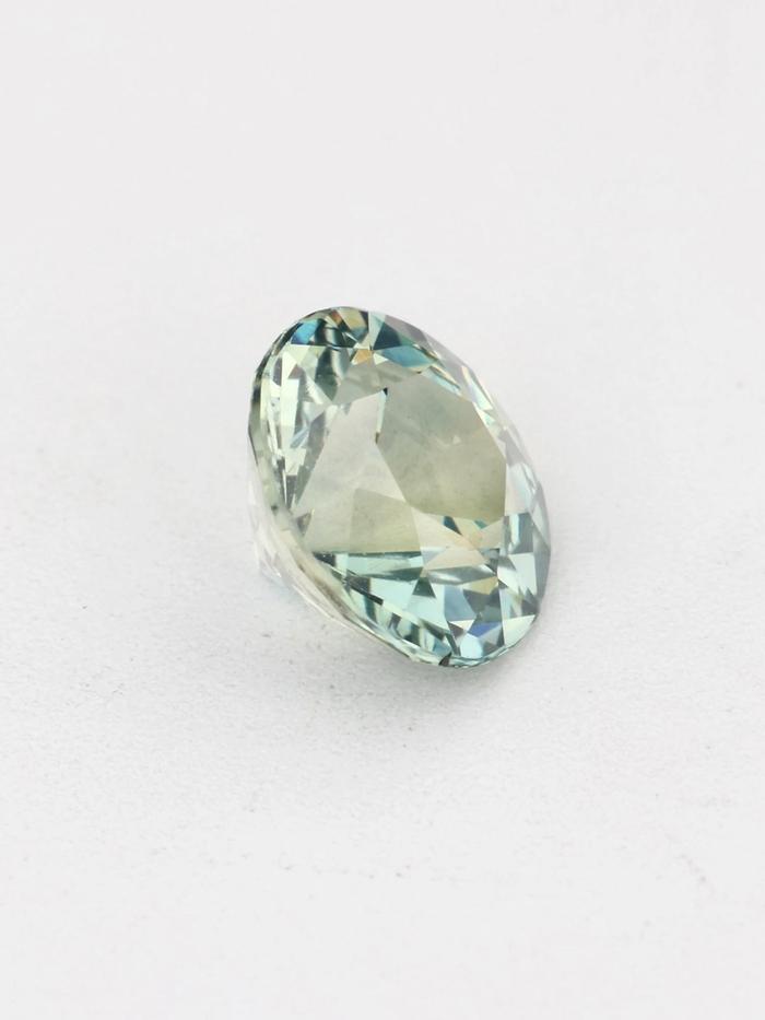Nangi fine jewelry - green gemstone in gold
