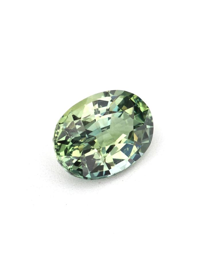 Nangi fine jewelry - green gemstone in gold