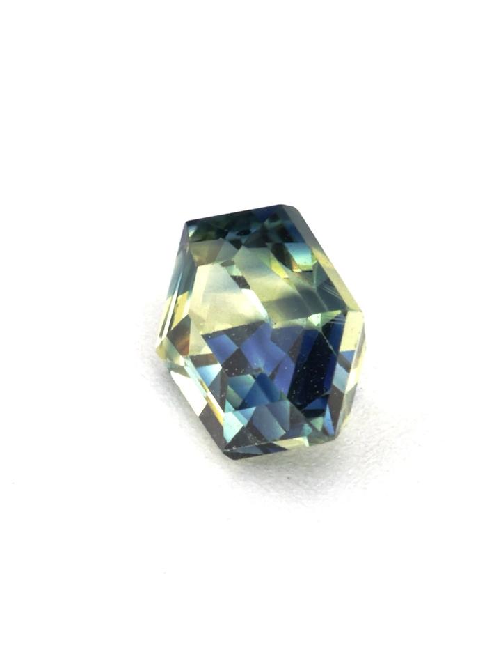 Nangi fine jewelry - teal / Peacock gemstone in gold