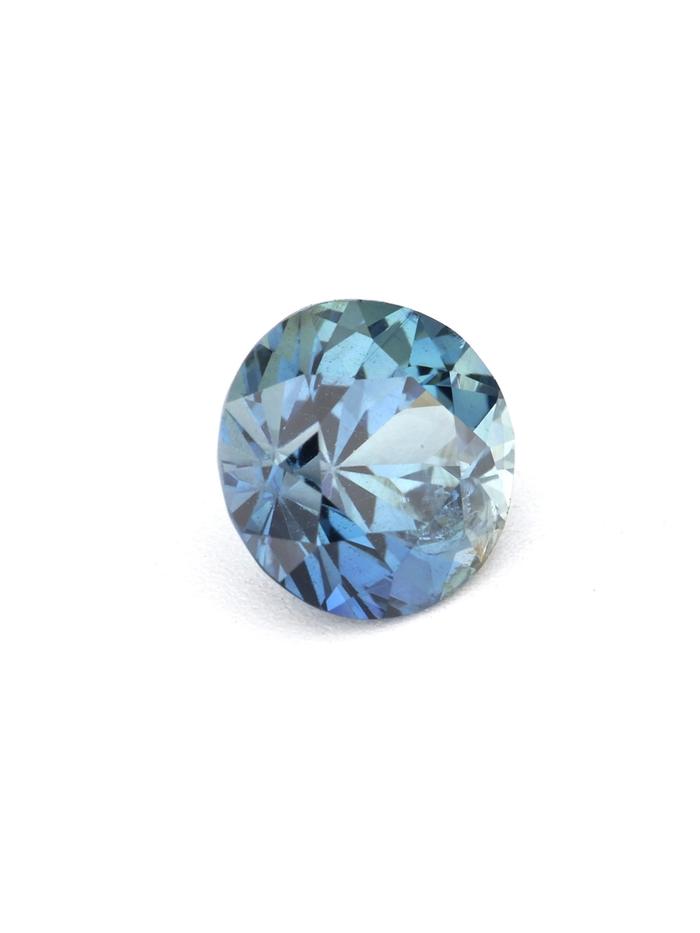 Nangi fine jewelry - blue gemstone in gold
