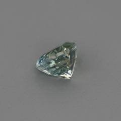 Nangi fine jewelry - green gemstone in gold