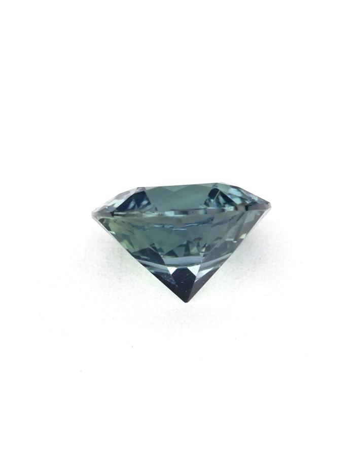 Nangi fine jewelry - green gemstone in gold