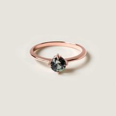 Nangi fine jewelry - green sapphire ring in rose_gold