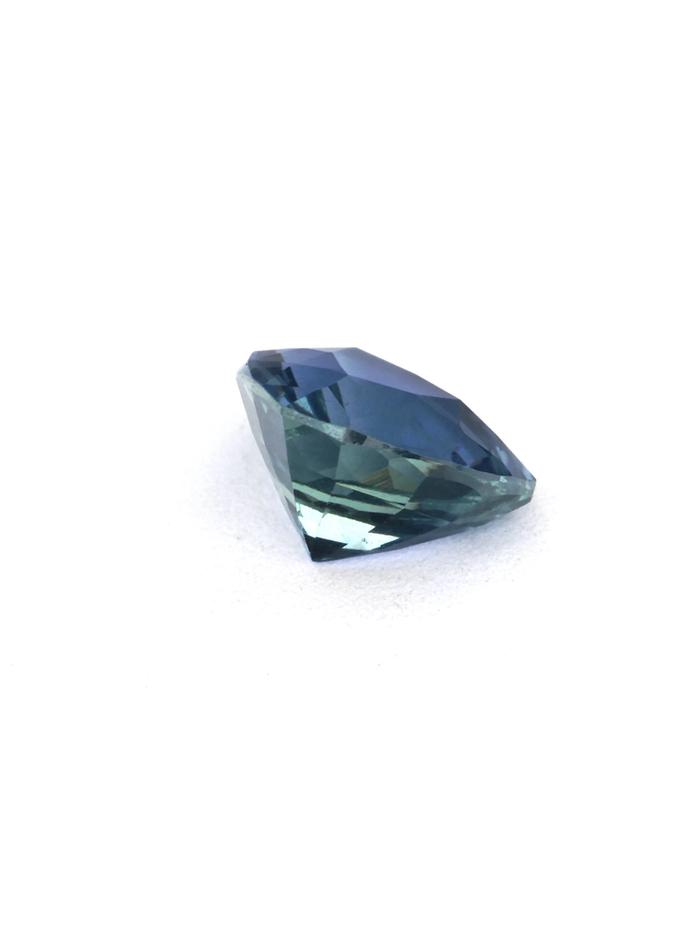 Nangi fine jewelry - blue gemstone in gold