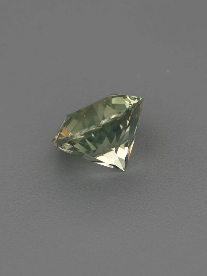 Nangi fine jewelry - yellow sapphire gemstone in gold