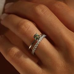 Nangi fine jewelry - green sapphire ring in white gold