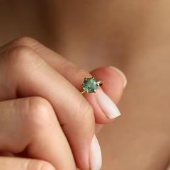 Nangi fine jewelry - green ring in yellow gold