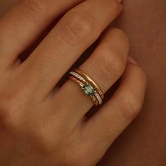 Nangi fine jewelry - green sapphire ring in yellow gold