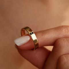 Nangi fine jewelry - black sapphire ring in gold