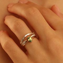 Nangi fine jewelry - green sapphire ring in yellow gold