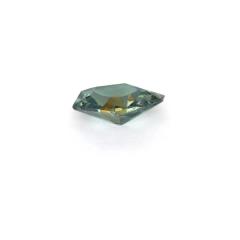 Nangi fine jewelry - green gemstone in gold