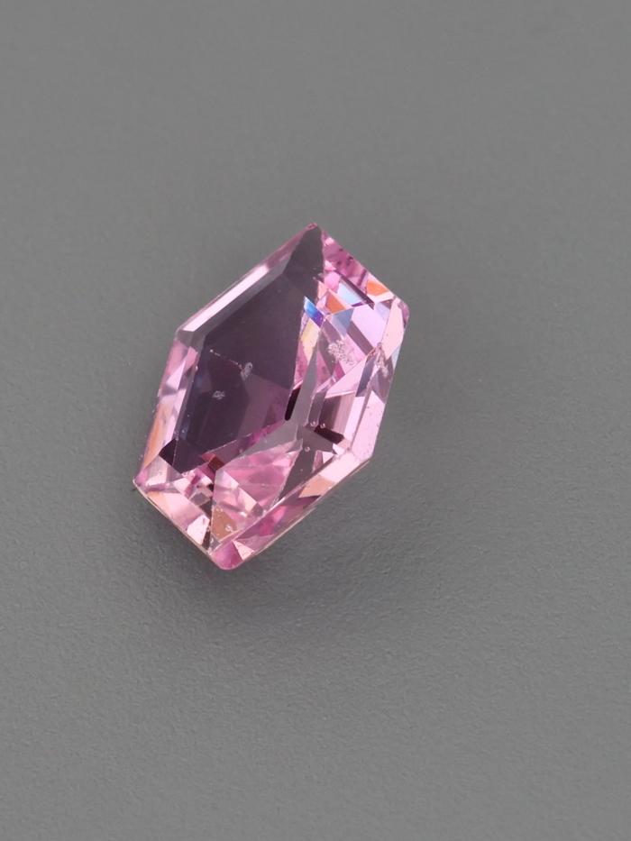 Nangi fine jewelry - pink gemstone in gold