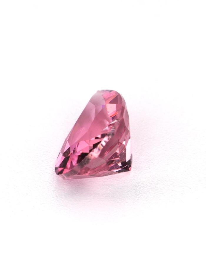Nangi fine jewelry - pink gemstone in gold