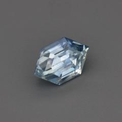 Nangi fine jewelry - blue gemstone in gold