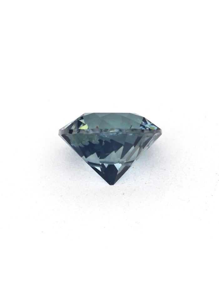 Nangi fine jewelry - blue sapphire gemstone in gold