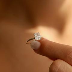 Nangi fine jewelry - white lab-grown diamond ring in gold