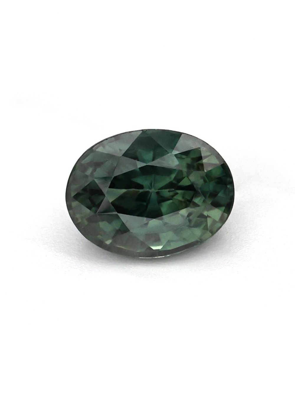 0.90 ct Green, Oval Sapphire