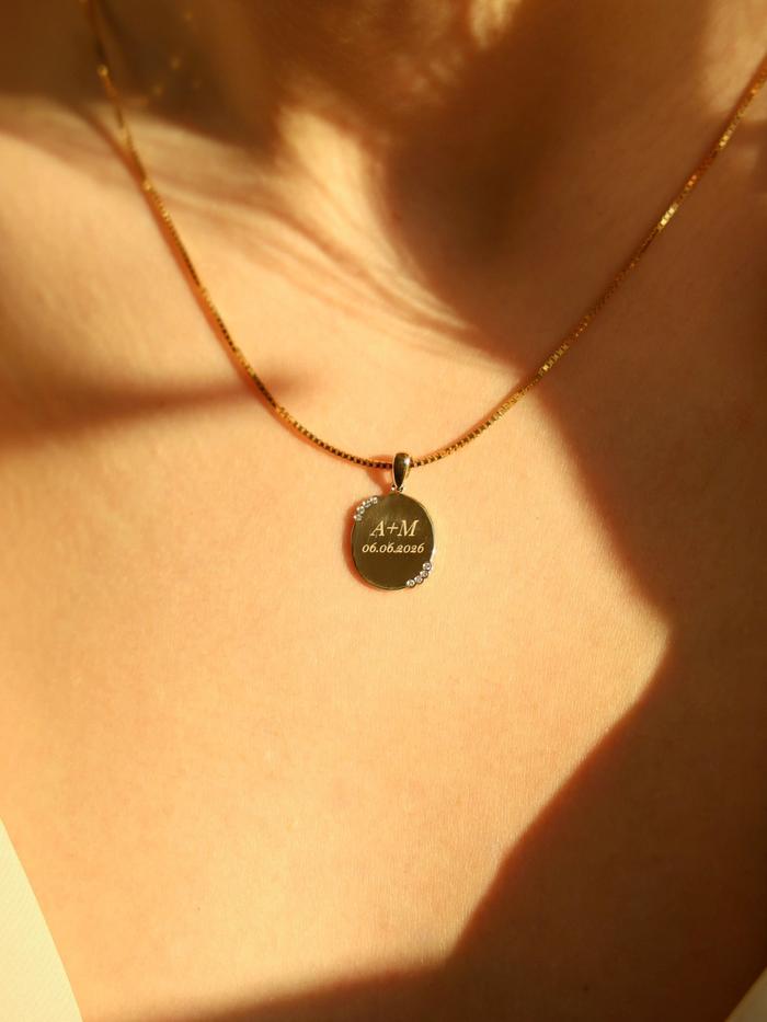 Nangi fine jewelry - white lab-grown diamond pendant in gold