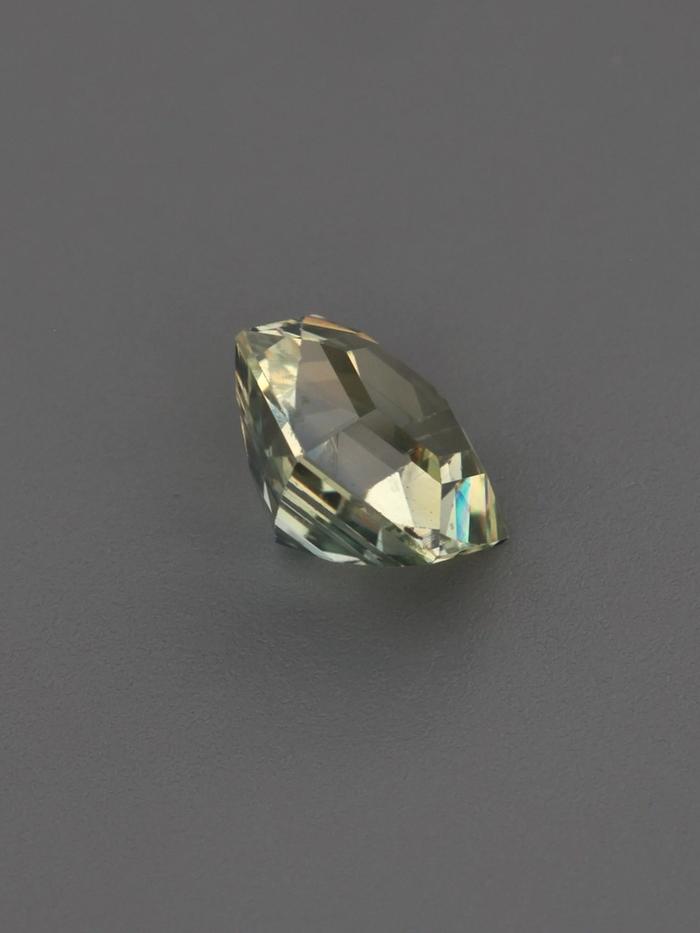 Nangi fine jewelry - teal / Peacock gemstone in gold