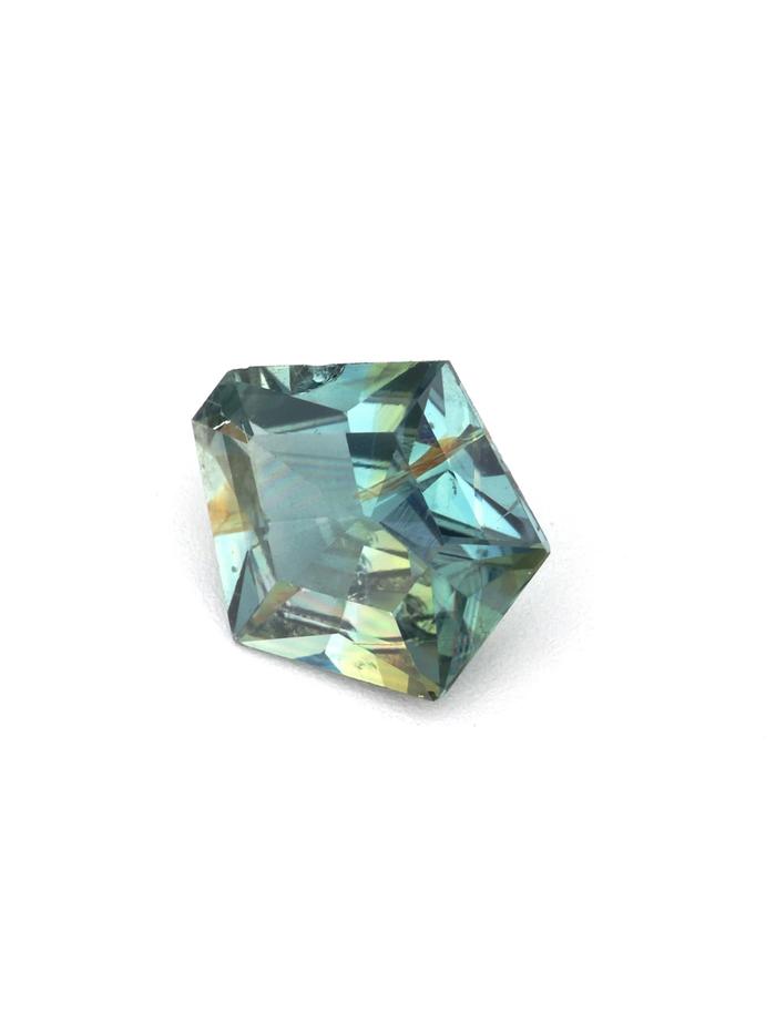 Nangi fine jewelry - green gemstone in gold