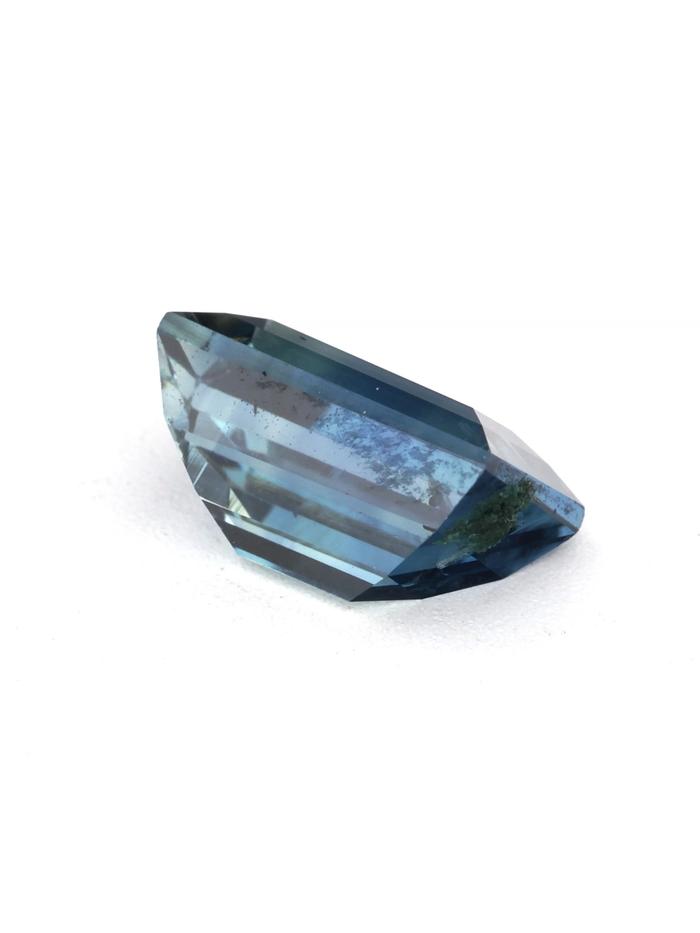 Nangi fine jewelry - blue gemstone in gold