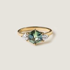 Nangi fine jewelry - green sapphire ring in yellow gold
